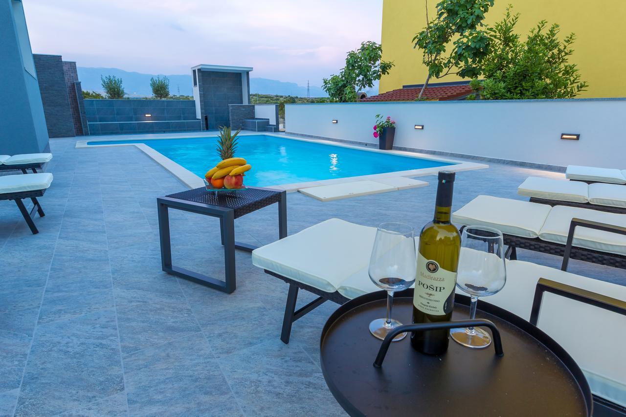 Lucky Luke Pool Apartments Novalja Εξωτερικό φωτογραφία